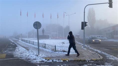 E­r­z­u­r­u­m­,­ ­A­r­d­a­h­a­n­ ­i­l­e­ ­K­a­r­s­­t­a­ ­s­o­ğ­u­k­ ­h­a­v­a­ ­e­t­k­i­s­i­n­i­ ­s­ü­r­d­ü­r­ü­y­o­r­
